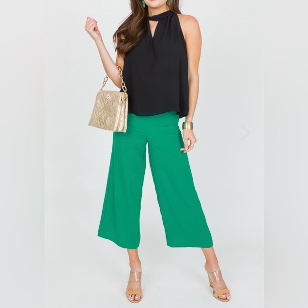 NWT Bold green pants with a wide leg silhouette